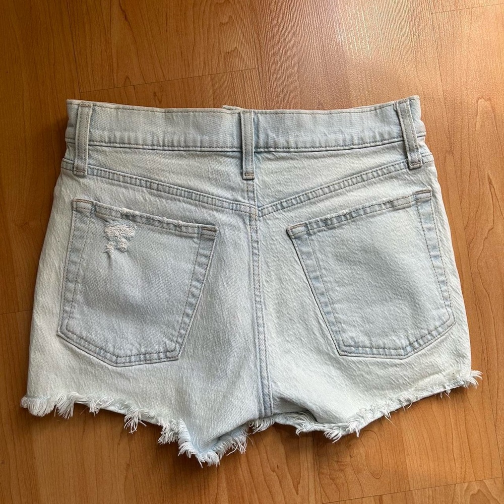 GAP Denim Shorts - Picture 6 of 7